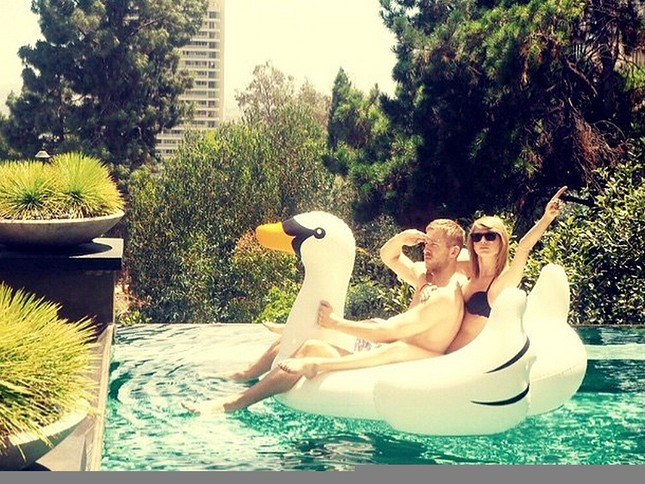 Những mối tình chóng vánh của 'công chúa nhạc đồng quê' Taylor Swift ảnh 2