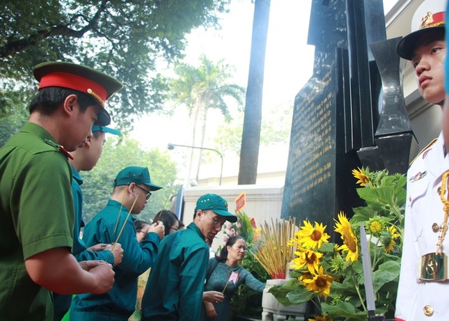 Khánh thành Bia tưởng niệm Đội 5 Biệt động Sài Gòn ảnh 2