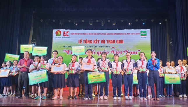 Hơn 900.000 lượt thi tài sân chơi ‘Em yêu Tổ quốc Việt Nam’ năm 2019 ảnh 2