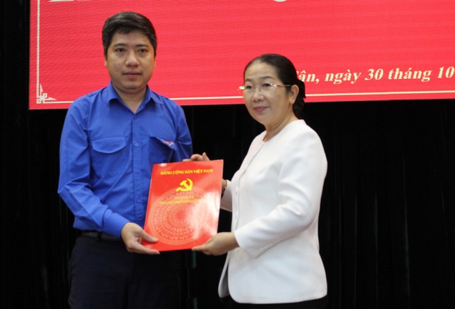 Chủ tịch Hội SVVN TPHCM giữ nhiệm vụ Phó Bí thư Quận ủy Bình Tân ảnh 1