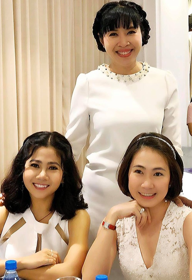 MC Quỳnh Hoa xúc động kể chở Mai Phương đi cấp cứu trong đêm 10 ngày trước ảnh 1