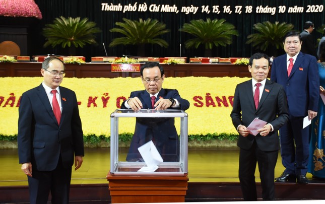 Tân Bí thư Thành ủy Nguyễn Văn Nên nói gì khi ra mắt Đảng bộ TPHCM? ảnh 4