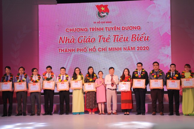 TPHCM tuyên dương 161 nhà giáo trẻ tiêu biểu ảnh 6