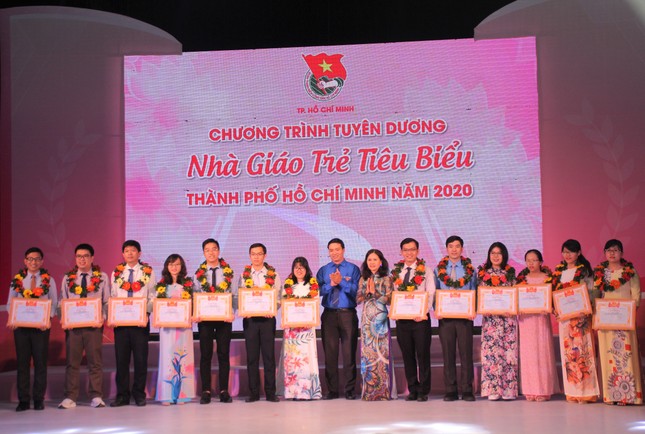TPHCM tuyên dương 161 nhà giáo trẻ tiêu biểu ảnh 7