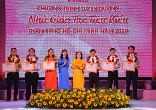 TPHCM tuyên dương 161 nhà giáo trẻ tiêu biểu ảnh 2