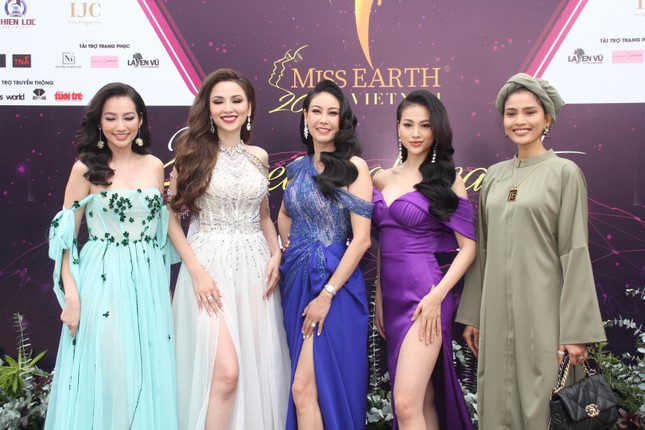 Hoa hậu Hà Kiều Anh cùng dàn người đẹp khoe sắc dự khởi động Miss Earth Vietnam 2021 ảnh 11