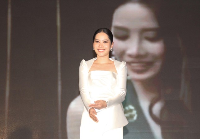 Hoa hậu Hà Kiều Anh cùng dàn người đẹp khoe sắc dự khởi động Miss Earth Vietnam 2021 ảnh 8