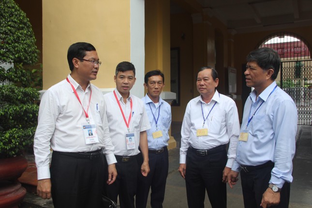 Chấm thi THPT Quốc gia: TPHCM chỉ mới có một điểm 9 môn Văn ảnh 1