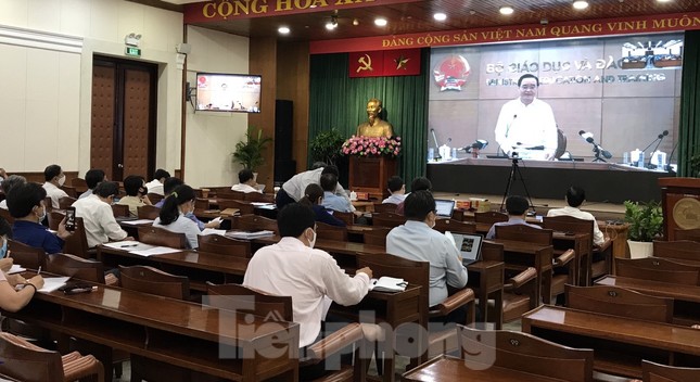 Thi tốt nghiệp THPT: Đề xuất không đeo khẩu trang với thí sinh bình thường ảnh 1