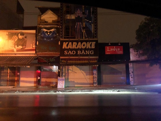Tạm đình chỉ Chủ tịch phường để quán karaoke hoạt động giữa dịch COVID-19 ảnh 1