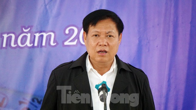 Cận cảnh những mũi tiêm vắc xin COVID-19 đầu tiên ở ‘điểm nóng’ Hải Dương ảnh 5
