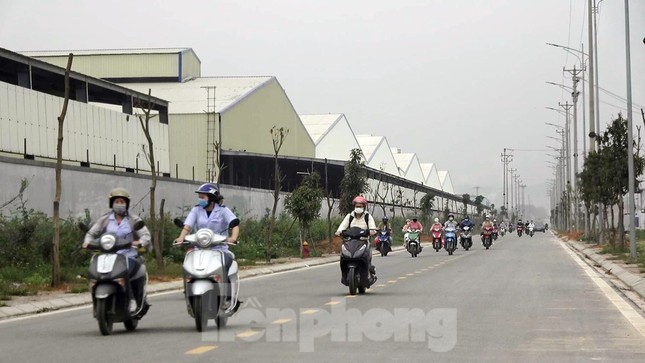 Công nhân tháo chạy vì công ty ở Hải Dương bị phát hiện cho 'làm chui' ảnh 7