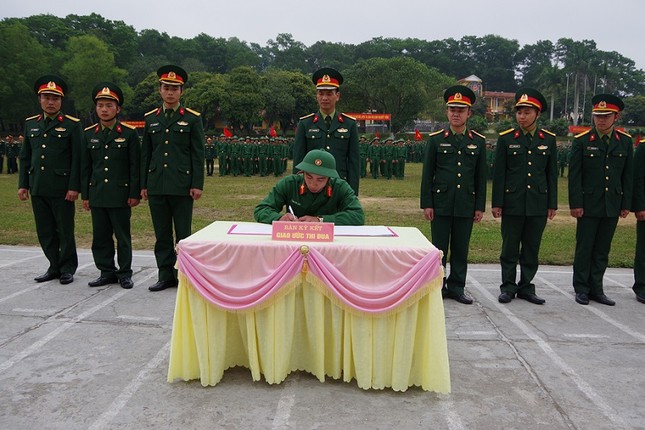 Chiến sĩ phòng thủ đảo thi đua rèn đức, luyện tài ảnh 4