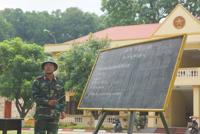 Mục kích lính công binh huấn luyện chống khủng bố ảnh 13