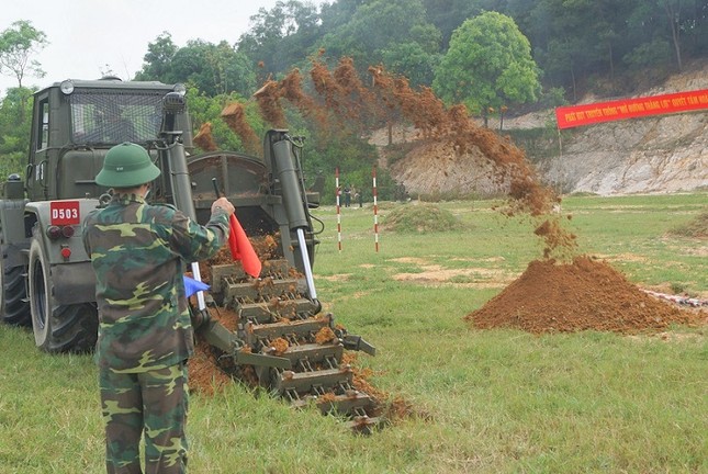 Mục kích lính công binh huấn luyện chống khủng bố ảnh 16