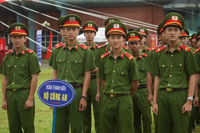 Phát động Ngày hội 'Thanh niên với Văn hoá giao thông' ảnh 6