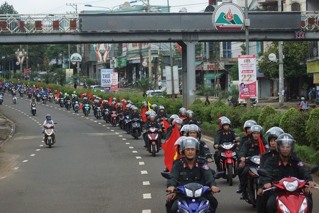 Phát động Ngày hội 'Thanh niên với Văn hoá giao thông' ảnh 4