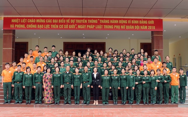 Phụ nữ Quân đội hành động vì bình đẳng giới ảnh 2