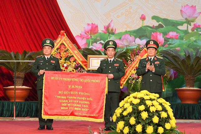 Thủ tướng Nguyễn Xuân Phúc: Biên giới là bất khả xâm phạm ảnh 4