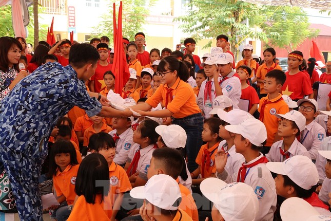 Đưa tình yêu biển đảo về Mỹ Thành ảnh 4