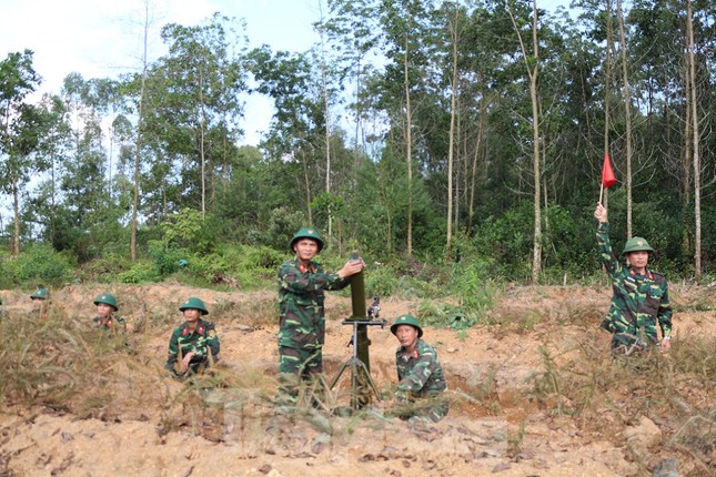 Cận cảnh cuộc diễn tập khu vực phòng thủ mang mật danh PT-19 ở Phú Thọ ảnh 4