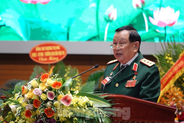 Thủ tướng Nguyễn Xuân Phúc: Cựu chiến binh là gương sáng cho thế hệ trẻ ảnh 5