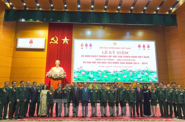 Thủ tướng Nguyễn Xuân Phúc: Cựu chiến binh là gương sáng cho thế hệ trẻ ảnh 4