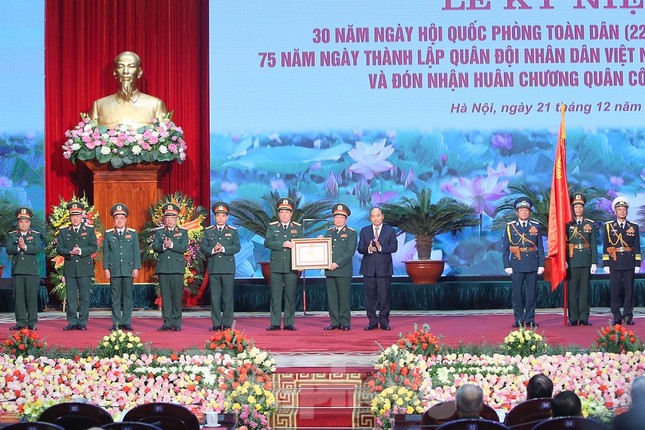 Thủ tướng yêu cầu xây dựng Quân đội có sức chiến đấu cao ảnh 2