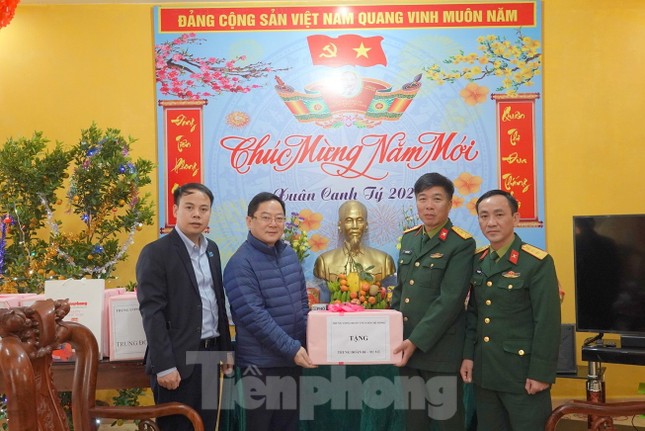 Chúc Tết người lính Tu Vũ anh hùng ảnh 2