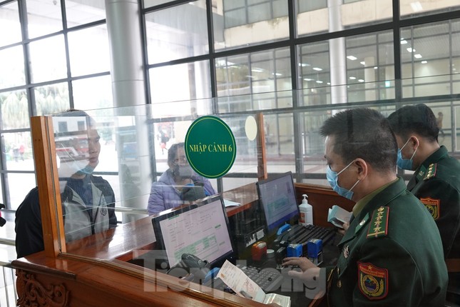 Bảy tỉnh tiếp giáp Trung Quốc sẵn sàng ứng phó với dịch nCoV ảnh 8
