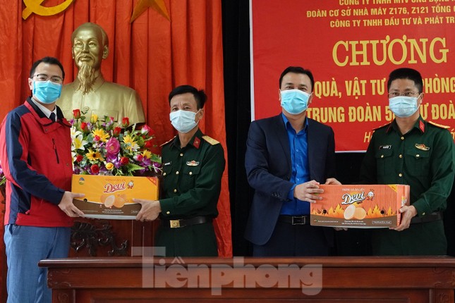 Tiếp sức bộ đội và nhân dân chống dịch Covid-19 ảnh 1