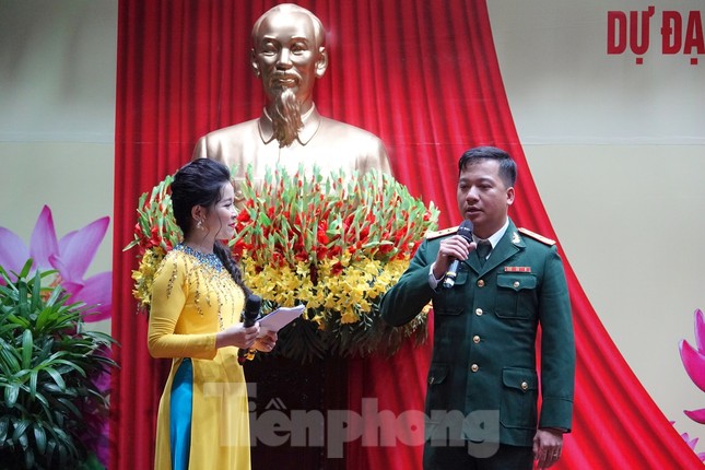 Gặp mặt 92 điển hình dự Đại hội Thi đua Quyết thắng toàn quân ảnh 5