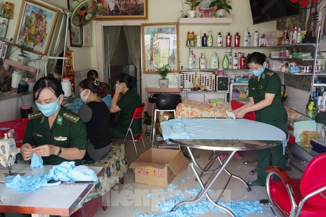 Hơn 320.000 hộ dân cam kết không xuất nhập cảnh trái phép ảnh 3