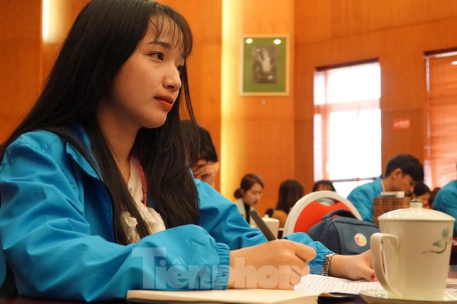 Phát huy tài năng trẻ: Nếu nhân tài hoang mang thì họ không hết lòng ảnh 5