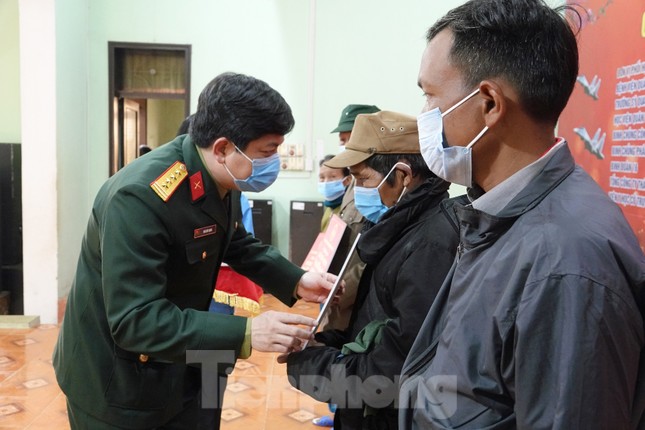 Xuân biên giới thắm tình quân dân ảnh 5