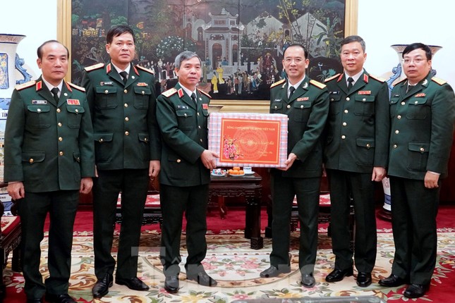 Thượng tướng Phan Văn Giang giao nhiệm vụ đầu xuân cho BTL Bảo vệ Lăng ảnh 4