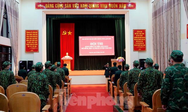 Biên phòng xứ Lạng trổ tài về các học cụ huấn luyện ảnh 4