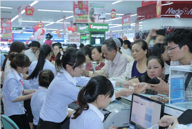 Biển người chờ khai trương đại siêu thị Media Mart Hưng Yên ảnh 12