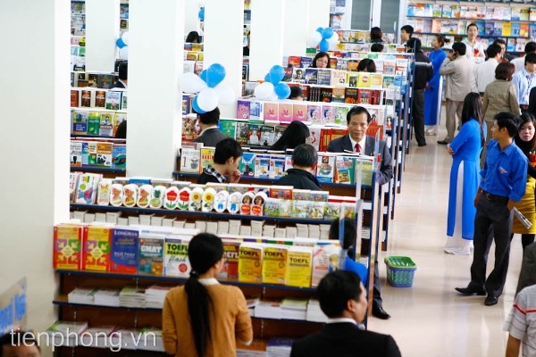 Nhà sách Tiền Phong trước thềm năm học mới ảnh 6