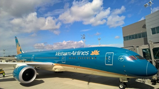 'Màn biểu diễn' của máy bay hiện đại nhất Vietnam Airlines Boeing 787-9 ảnh 9