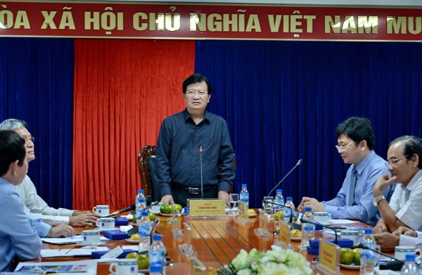 PTT Trịnh Đình Dũng: Lọc dầu Dung Quất là quả tạ của kinh tế Quảng Ngãi ảnh 2