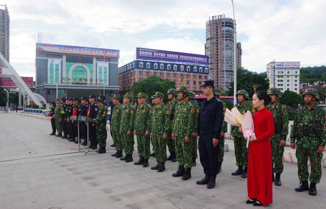 Biên phòng Việt Nam - Trung Quốc tuần tra liên hợp ảnh 2