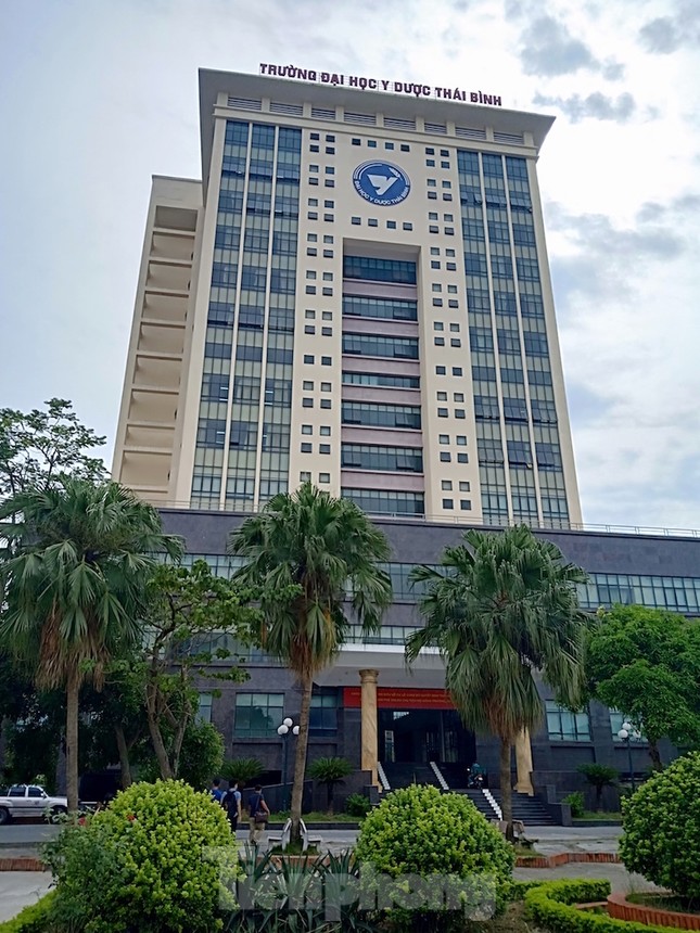 Điểm chuẩn hai Đại học Y Dược Thái Bình và Điều dưỡng Nam Định đều tăng ảnh 4