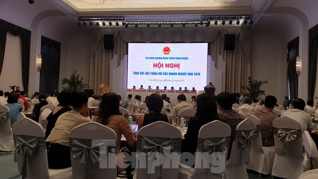 Đối thoại với lãnh đạo tỉnh, doanh nghiệp Nam Định kêu 'khó' đủ thứ ảnh 1