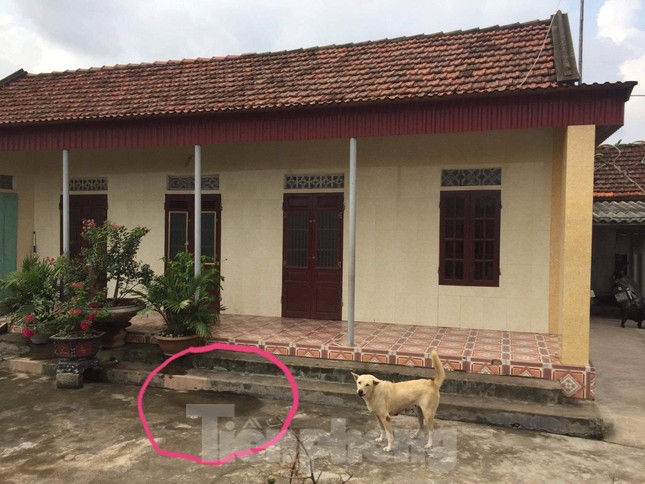 Mang xăng đến nhà bố vợ tự thiêu sau khi cãi nhau với vợ ảnh 1