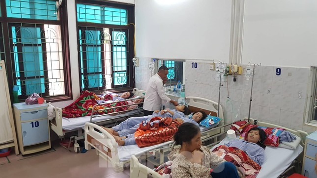 Công nhân giày da tiếp tục ngộ độc hô hấp, nhà máy đóng cửa chờ điều tra ảnh 4