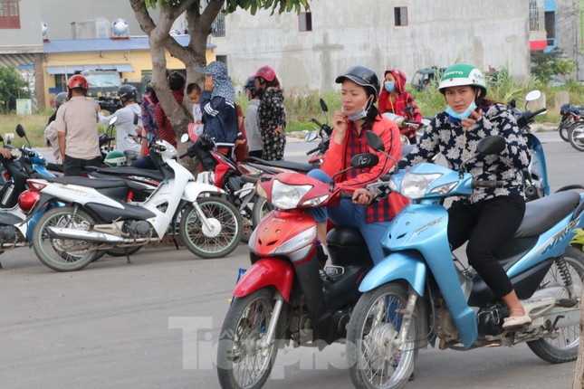 Binh chủng Hoá học vào cuộc vụ ngộ độc tập thể tại nhà máy giày da ảnh 2