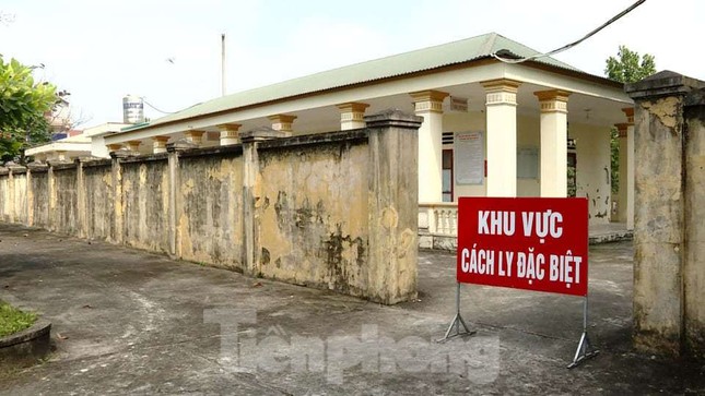 Đối tượng vận chuyển 12 bánh heroin âm tính với Covid-19 ảnh 1
