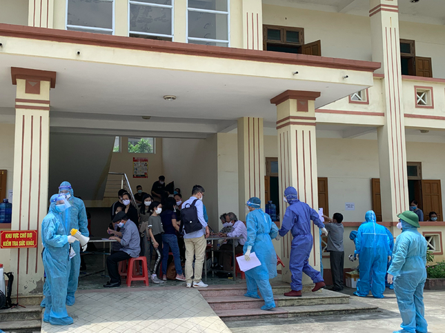 Ninh Bình phát hiện 5 trường hợp dương tính với SARS-CoV-2 về từ Nga ảnh 2