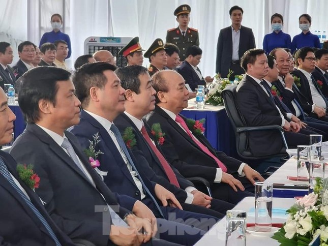 Thủ tướng Nguyễn Xuân Phúc dự lễ động thổ dự án xây dựng Khu CN gần 4.000 tỷ đồng ảnh 1